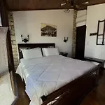 White House Boutique Hotel & Restaurant - Since 1999